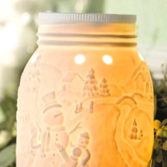 Scentsy Let It Snow! Full Size Warmer Winter Snowman Mason Jar Christmas Retired - Picture 1 of 3